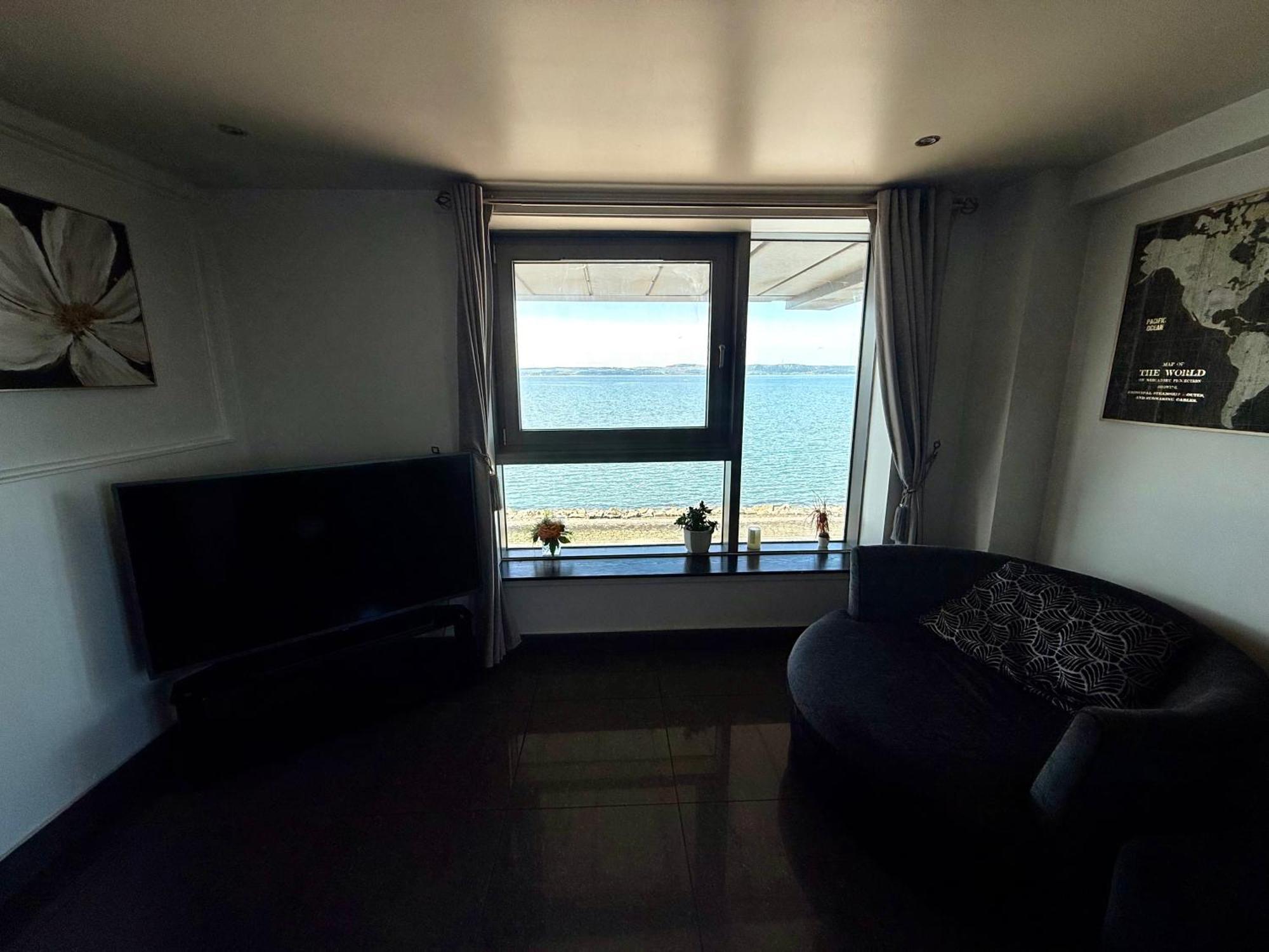 אדינבורו Ocean Park Apartments - Oceanfront - Free Parking And Fast Wifi מראה חיצוני תמונה